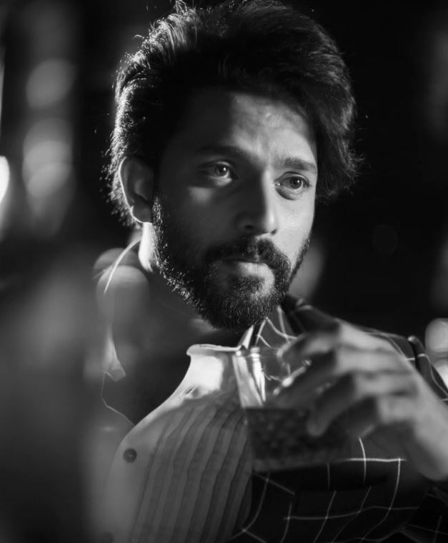 Karthik Mahesh career