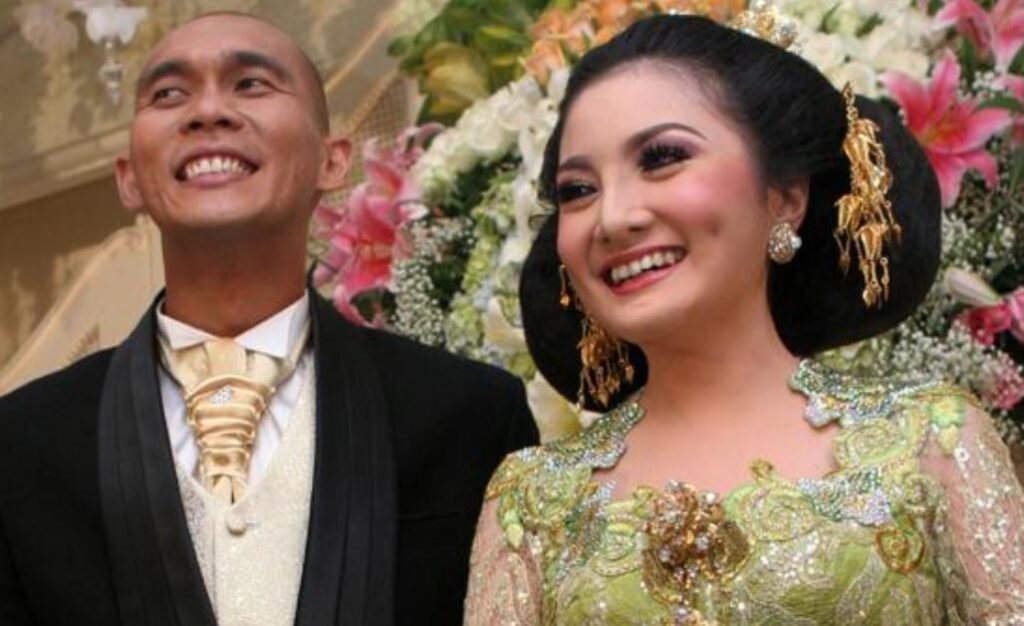 Kiki Amalia and Markus Haris Maulana