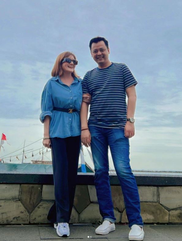 Kiki Amalia with her husban