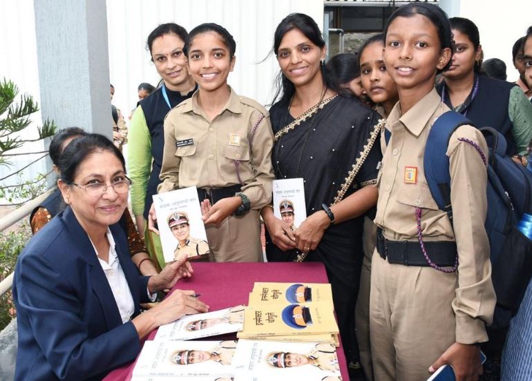 Meeran Borwankar career