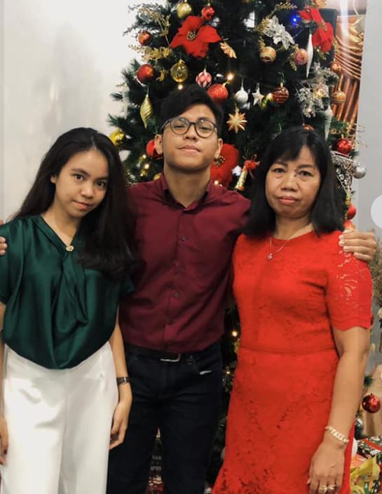 Melki Sedek Huang family