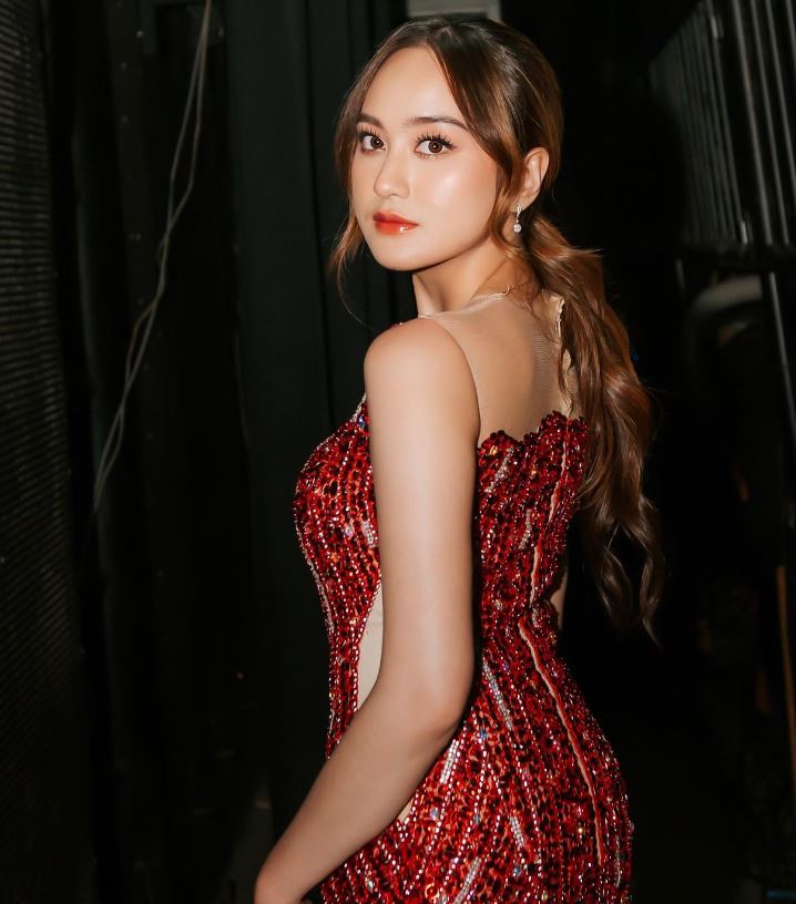 Salshabilla Adriani bio
