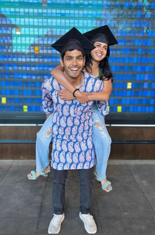Shaneez with her husband Mohak Mangal