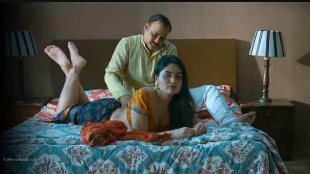 Story of Main Yahan Tu Wahan Ullu Web Series (2023)
