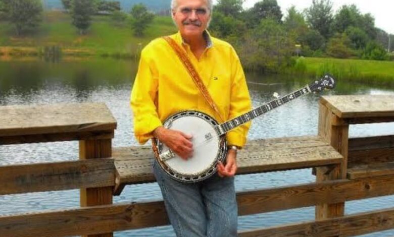 Terry Baucom, Bluegrass Banjo Legend, Dies at 71