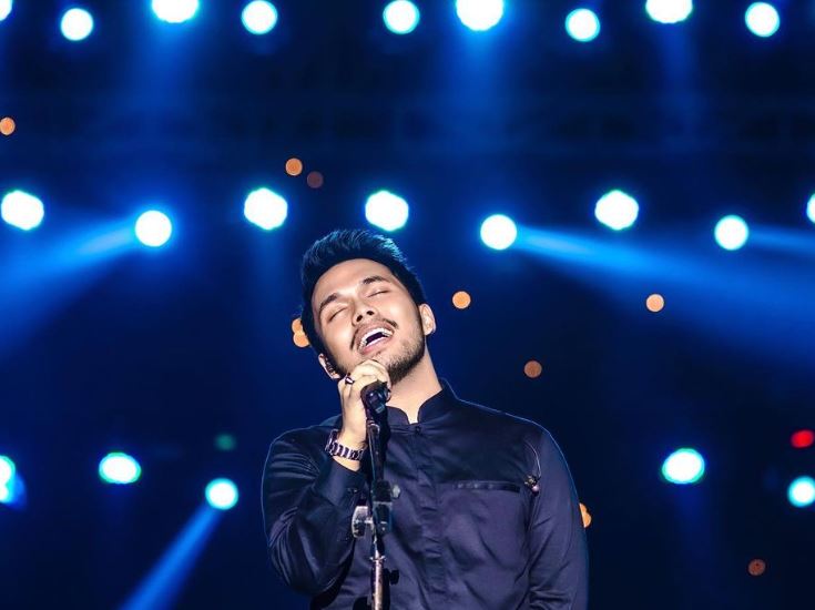 Thariq Halilintar career