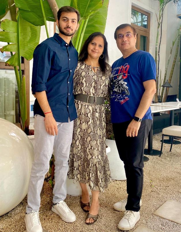 Urvish Desai with his parents