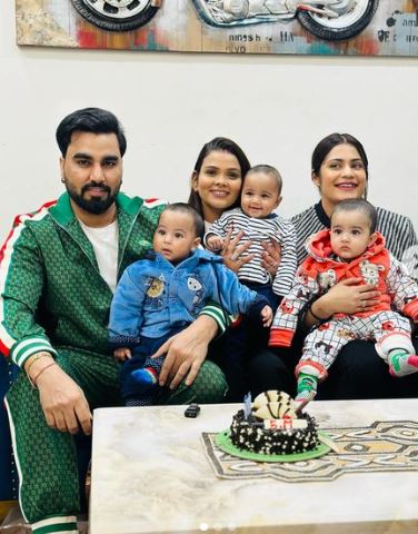 armaan malik complete family