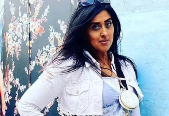 Ansreen Bukhari bio