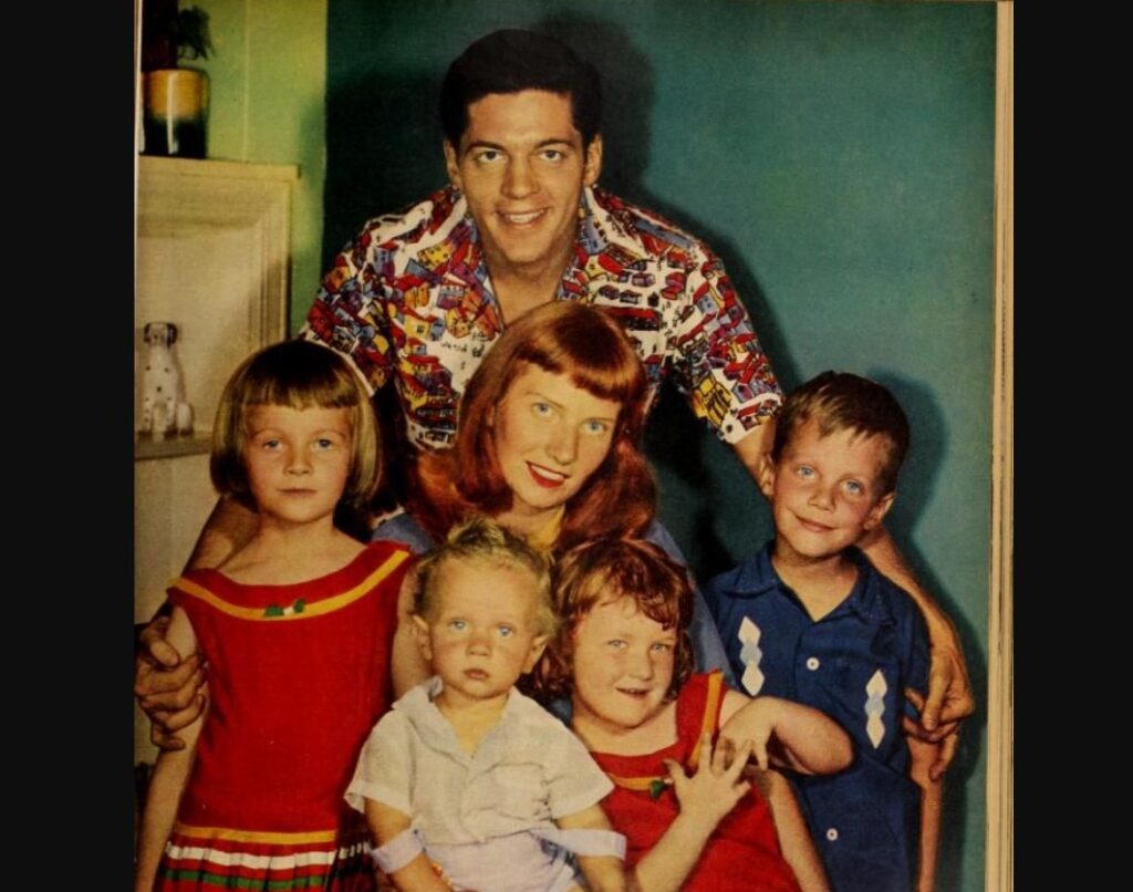 Bill Hayes with his First Wife Mary Hobbs and Children