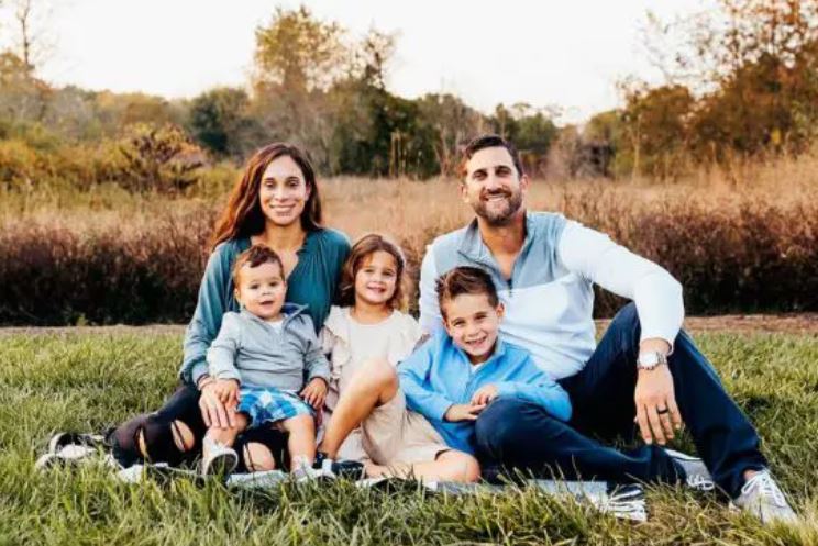 Brett Ashley Cantwell with her husband and kids