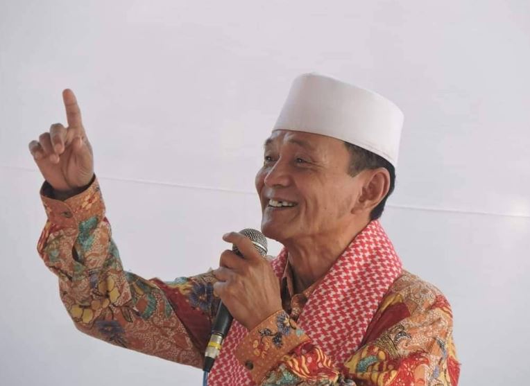 Buya Syakur Yasin Biodata Wiki Age Wife Children Family Net Worth