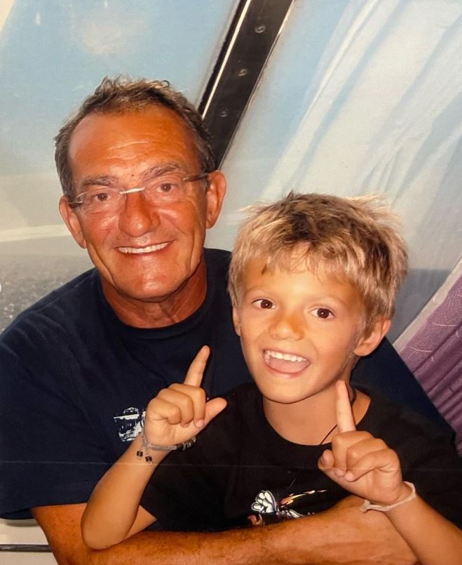 Childhood photo of Tom Pernaut with his dad Jean-Pierre Pernaut