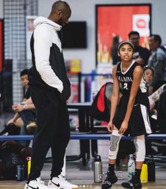 Gianna Bryant with her dad Kobe Bryant