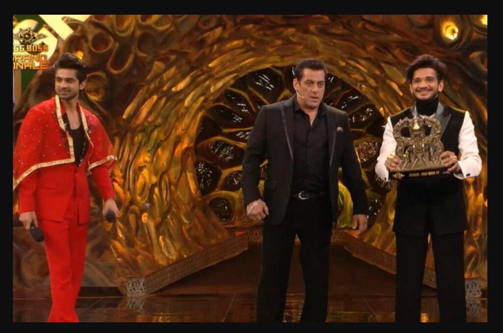 Munawar Faruqui Wins Bigg Boss 17 Abhishek Kumar Runner-up, Mannara Chopra Finishes Third