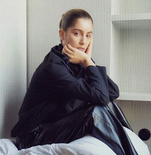 Sahteene Sednaoui age