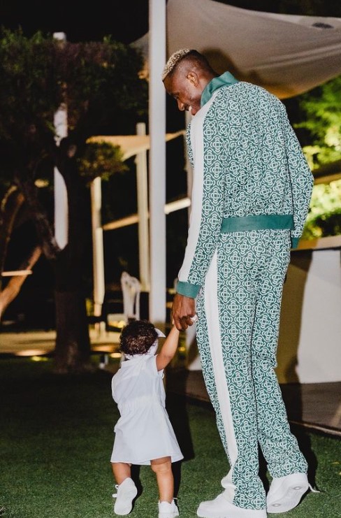 Victor Osimhen with his daughter