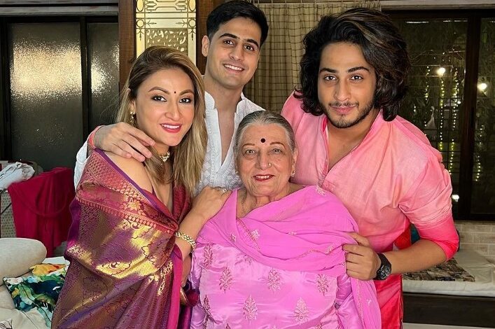 Who Is Urvashi Dholakia Meet Her Husband, Twin Sons, Marriage, Boyfriend & Personal Life