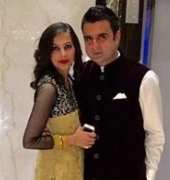 Amit Gandotra wife