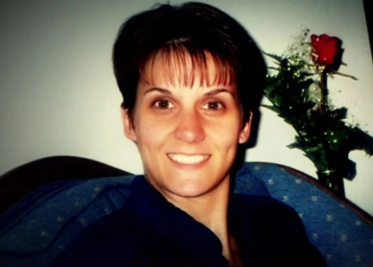 Cari Farver bio
