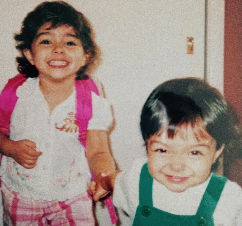 Childhood photo of Rachel Zegler and Jacqueline Zegler