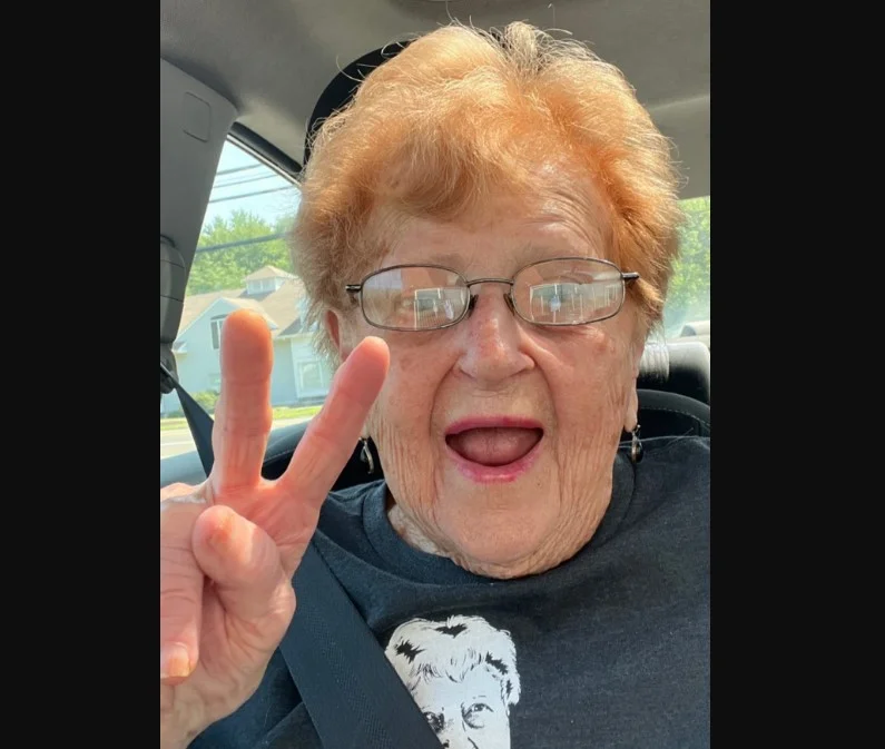 Grandma Droniak career