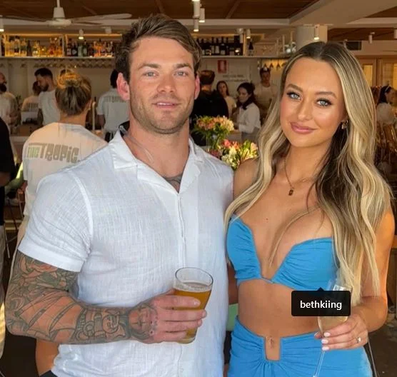 Jayo Archer with his girlfriend