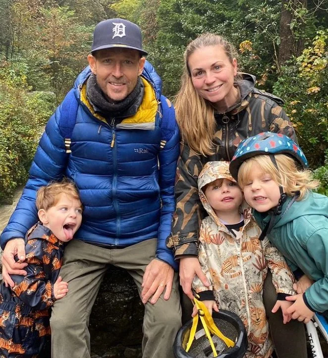Jonnie Irwin with his wife and kids