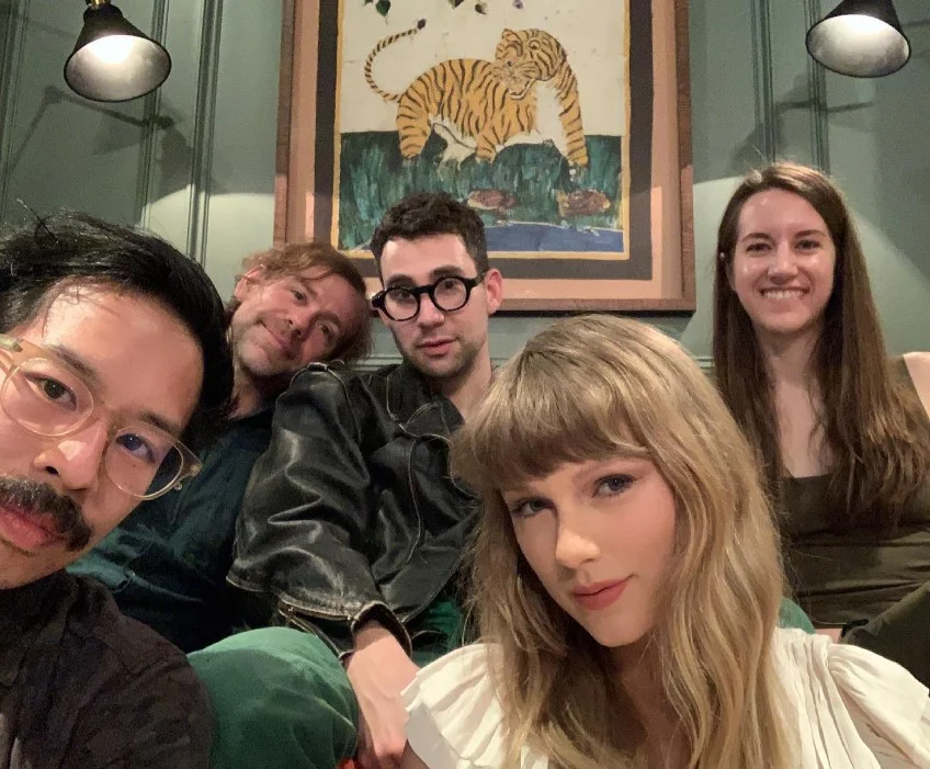 Laura Sisk with friends