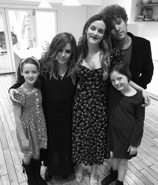 Lisa Marie Presley with her kids