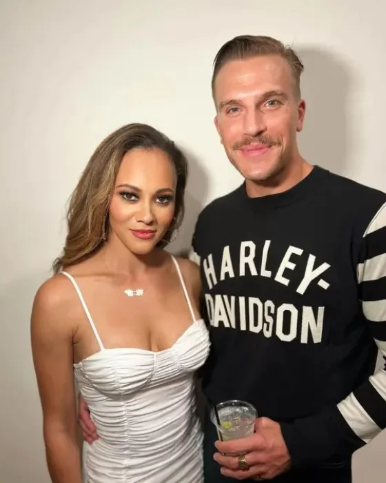Luke Gulbranson with girlfriend