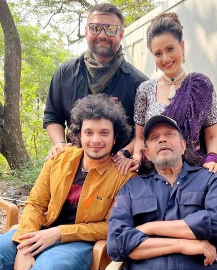Namashi Chakraborty with his family
