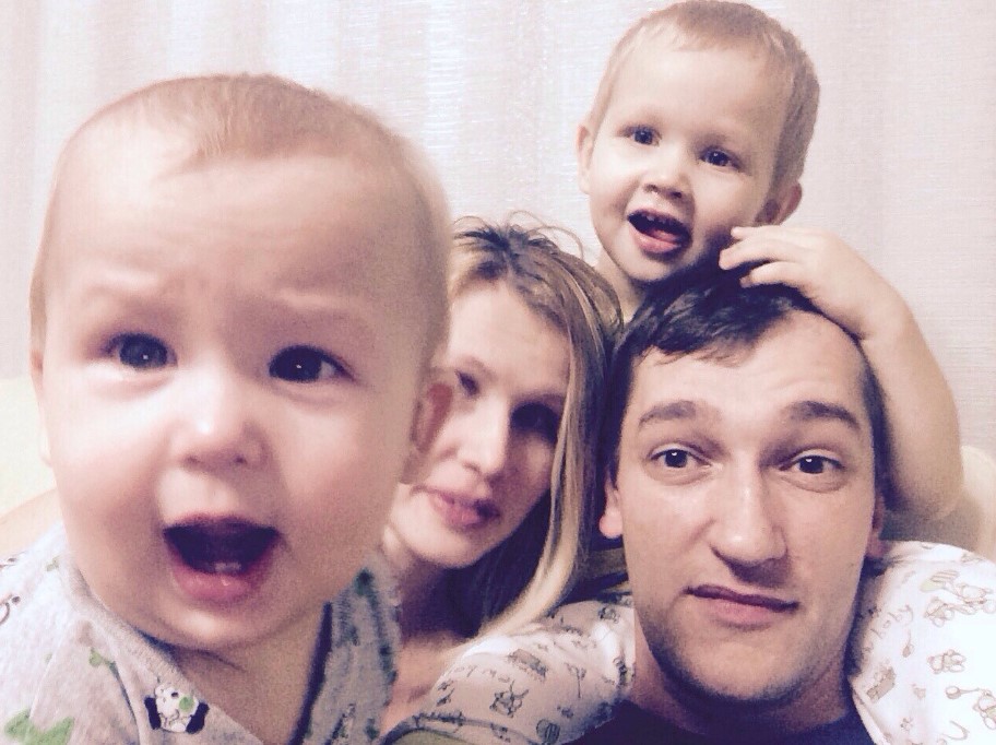 Oleg Navalny Wife Vika Navalnaya and Sons Ostap Navalny, Stepan Navalny