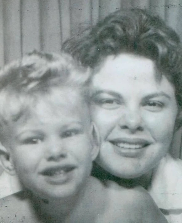 Toby Keith's childhood image with his mom