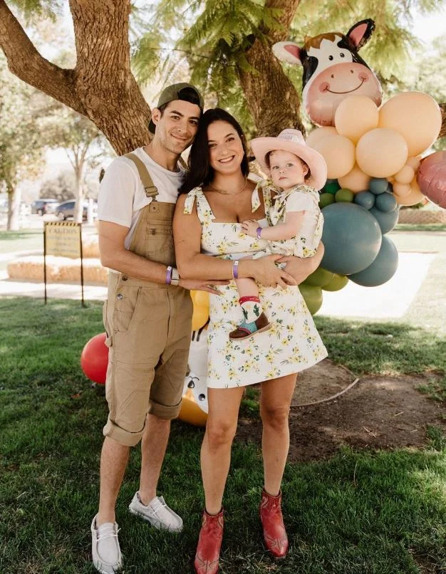 Alaia Baldwin with her husband and kids