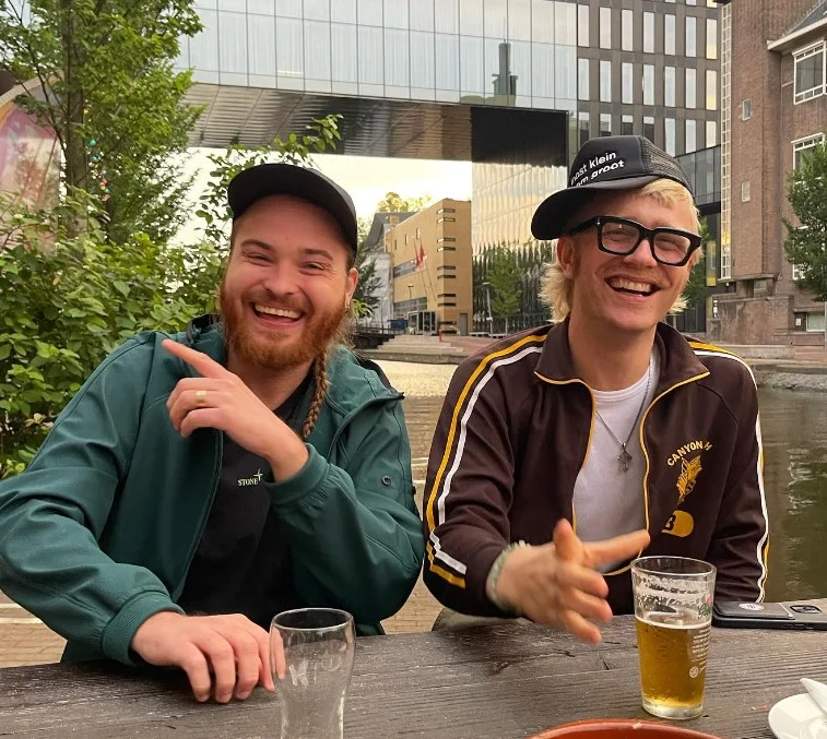 Joost Klein with his friend