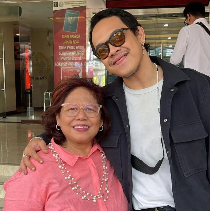 Marlo Ernesto and his mother